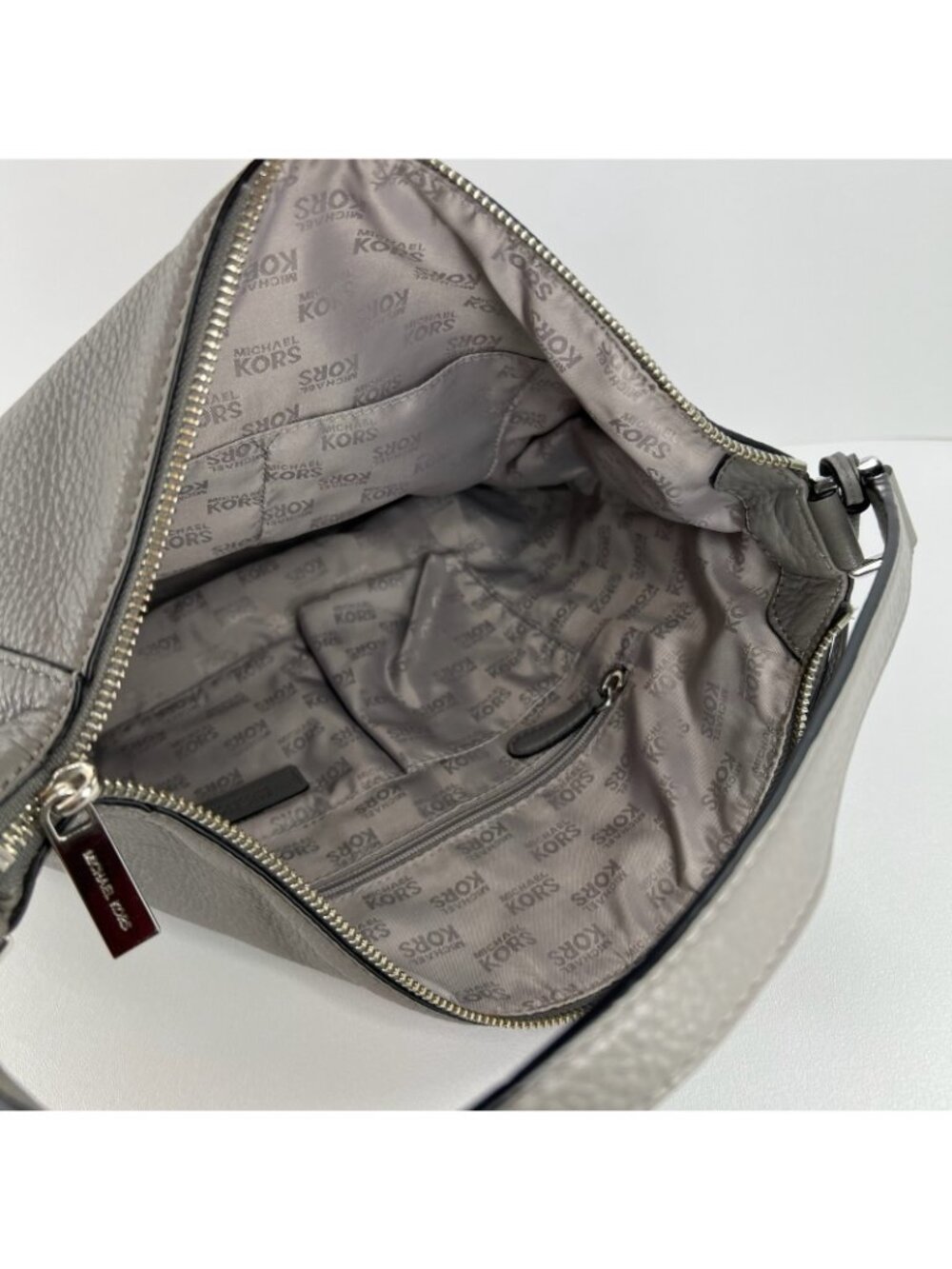 Michael Kors Sloan Hobo Shoulder Bag Womens Turn Lock Pockets Leather Gray Black - Picture 12 of 13